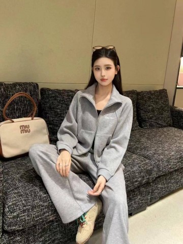 Костюм MIU MIU