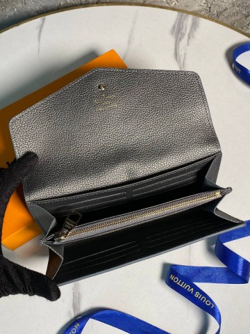 Кошелек Louis Vuitton