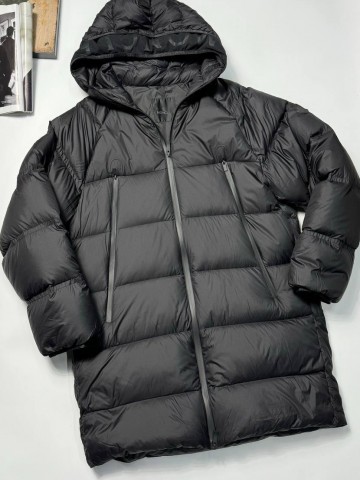 Пуховик Moncler