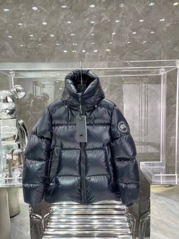Пуховик Canada Goose