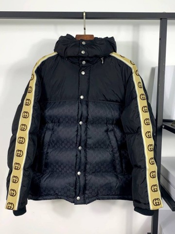 Пуховик Gucci