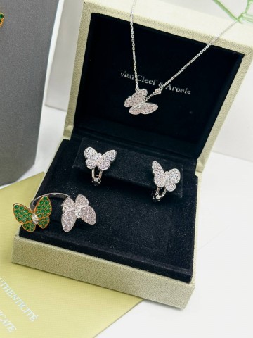 Серьги Van Cleef & Arpels