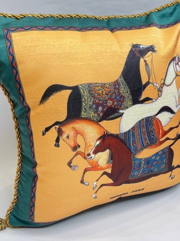 Подушка Hermes