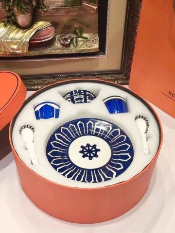 Столовый сервиз Hermes 10 предметов