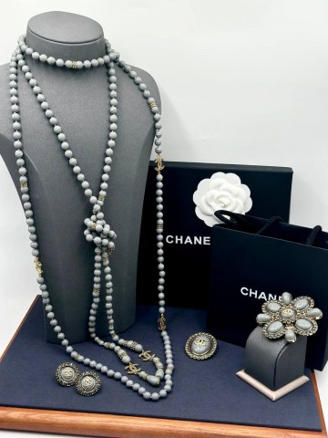 Брошь CHANEL
