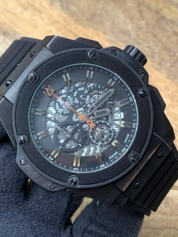 Часы Hublot