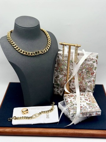 Серьги Dior
