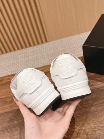 Кроссовки CHANEL