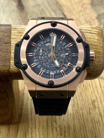 Часы Hublot