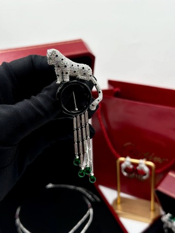 Брошь Cartier