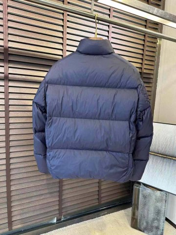 Пуховик Prada