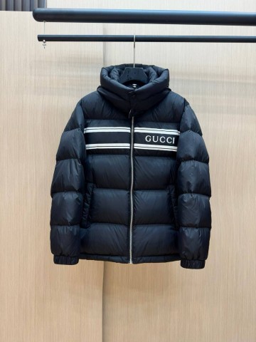 Пуховик Gucci