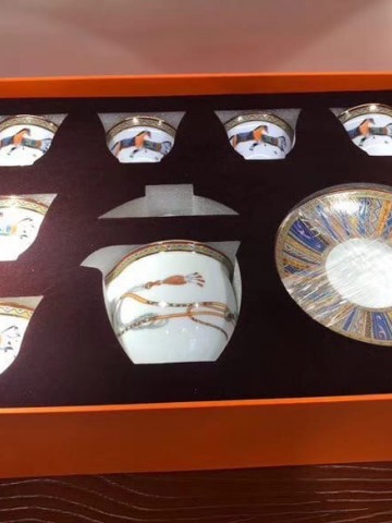 Столовый сервиз Hermes 9 предметов