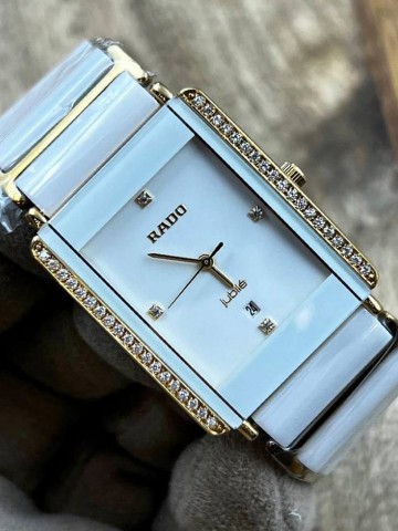 Часы Rado