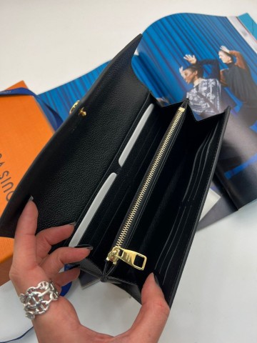 Кошелек Louis Vuitton