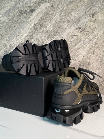 Кроссовки Prada