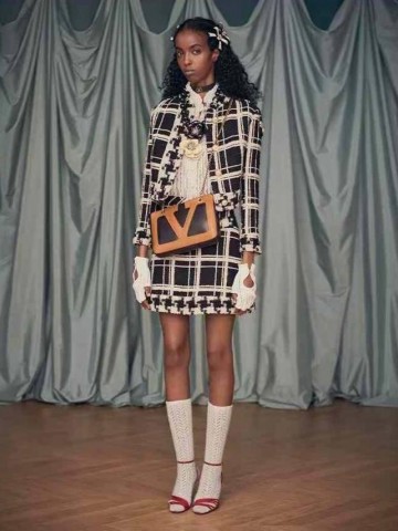 Костюм Valentino