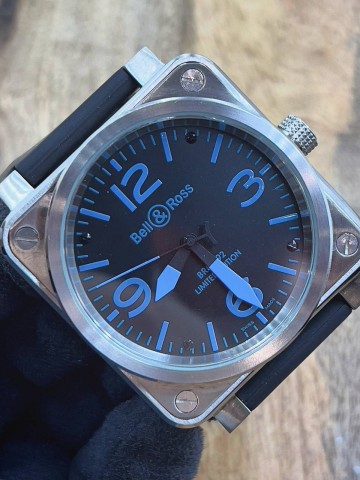 Часы Bell & Ross
