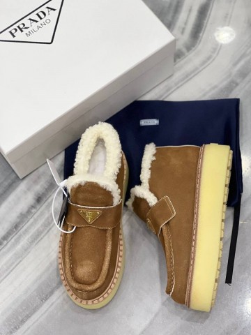 Ботинки Prada