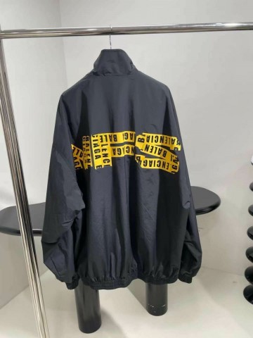 Костюм Balenciaga