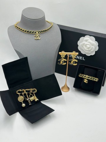 Чокер CHANEL