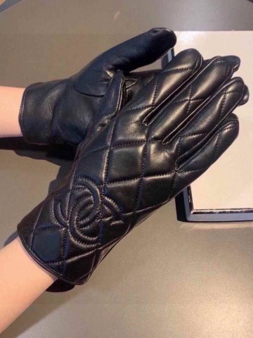 Перчатки CHANEL