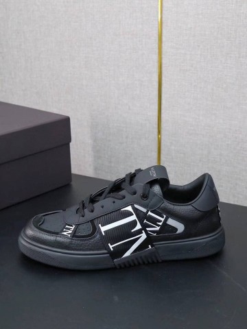 Кеды Valentino