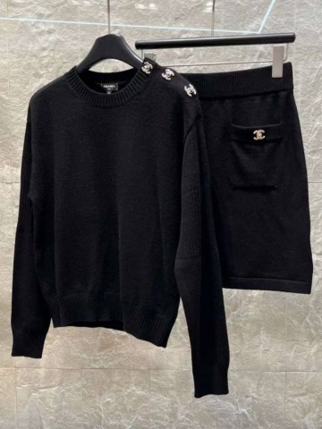 Костюм CHANEL