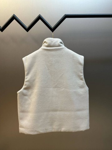 Жилет Prada