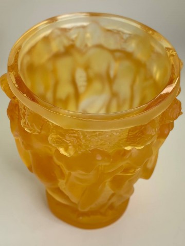 Ваза Lalique