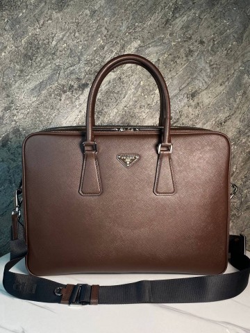 Деловая сумка Prada