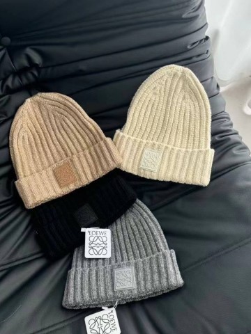 Шапка Loewe