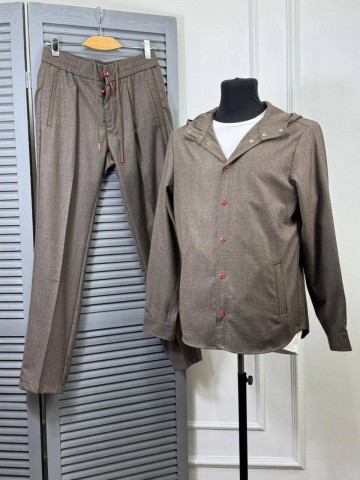 Прогулочный костюм Kiton
