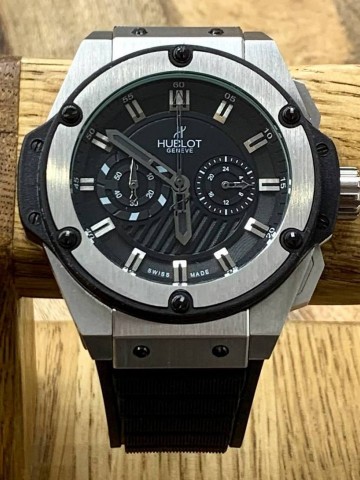 Часы Hublot