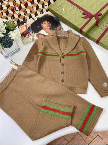 Костюм Gucci
