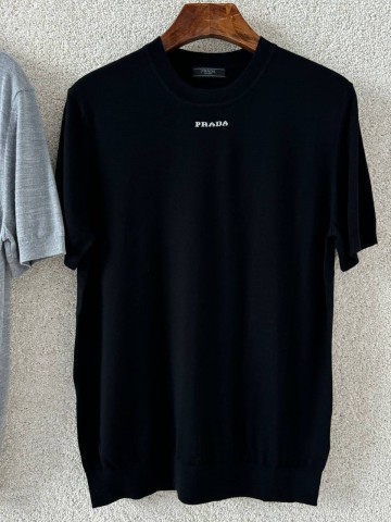 Трикотажная футболка Prada