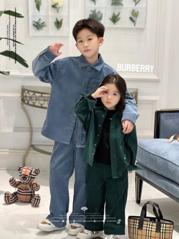 Костюм Burberry