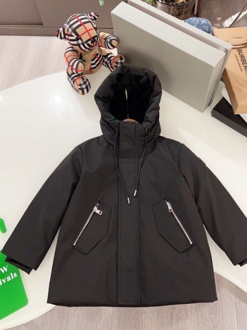 Пуховик Moncler