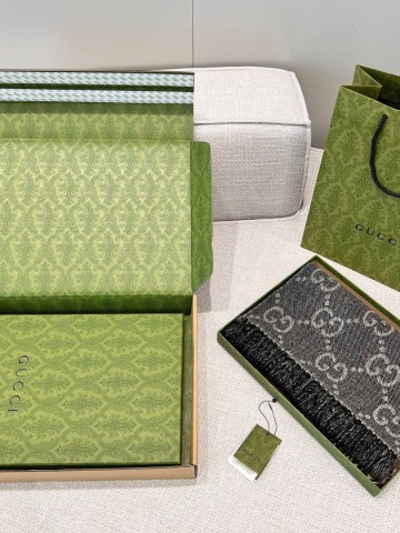 Шарф Gucci