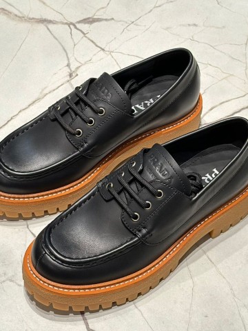 Лоферы Prada