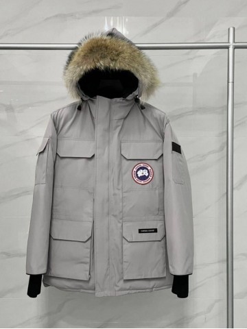 Пуховик Canada Goose