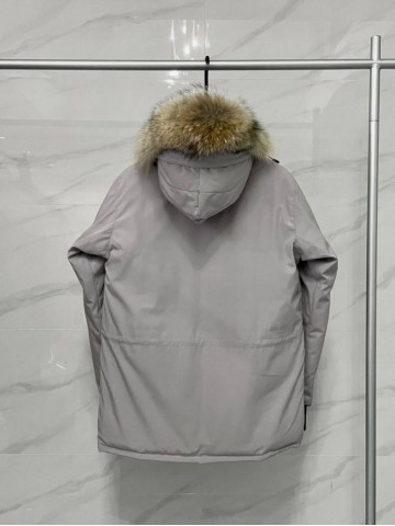 Пуховик Canada Goose
