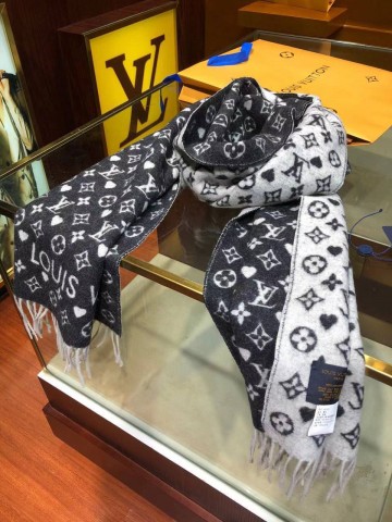 Шарф Louis Vuitton