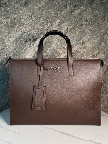 Деловая сумка Prada