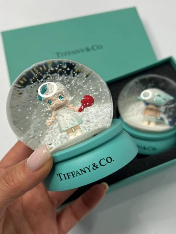 Шар Tiffany & Co.