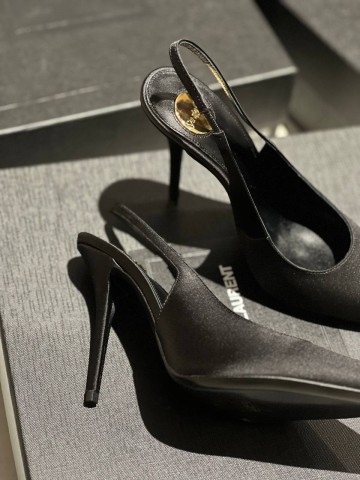 Босоножки Yves Saint Laurent