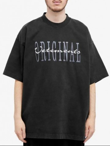 Футболка Vetements