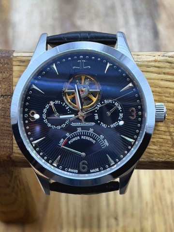 Часы Jaeger-LeCoultre