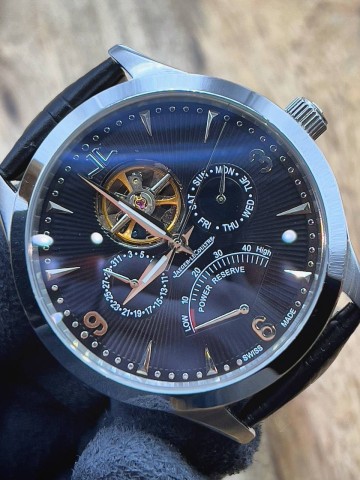 Часы Jaeger-LeCoultre