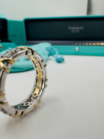 Кольцо Tiffany & Co.